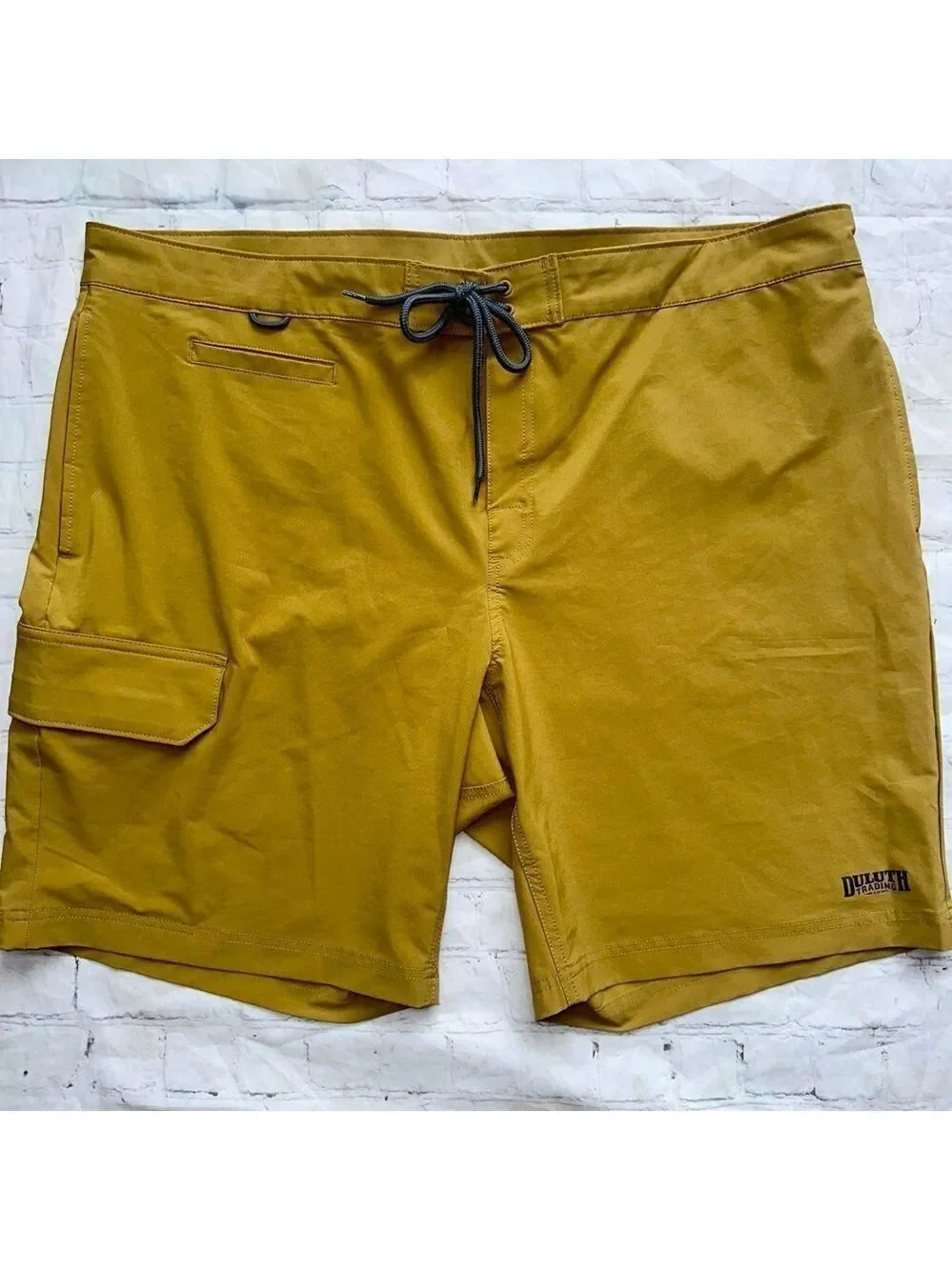 NWOT Men’s 42 Duluth Trading Board Shorts Swim